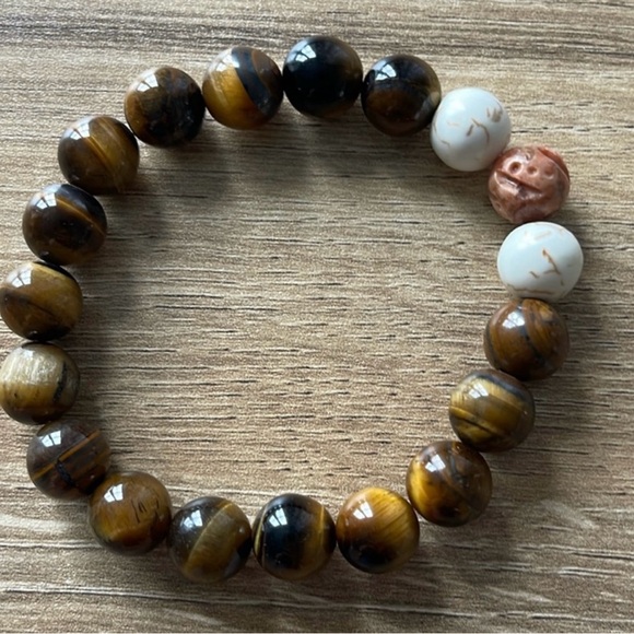 NWOT Tigers Eye White Howlite & Soapstone 7” Stretch Bracelet 10 MM Beads - Picture 2 of 4